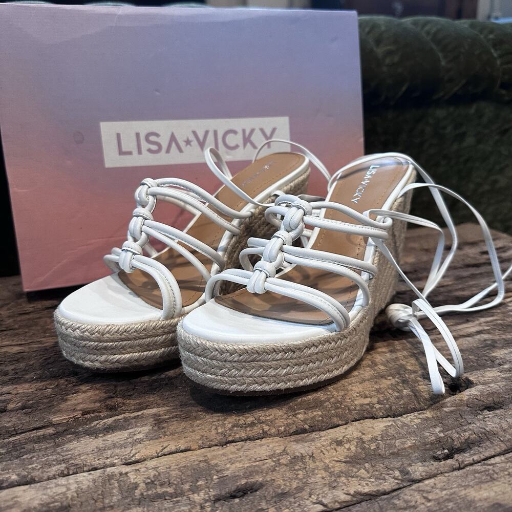 New in Box White Platform Wedge Wrap Ankle Strap Sandal Women's 7.5 Lisa Vicky